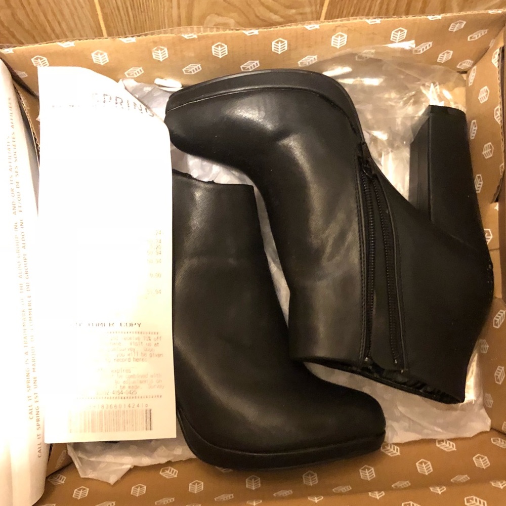 Heeled boots